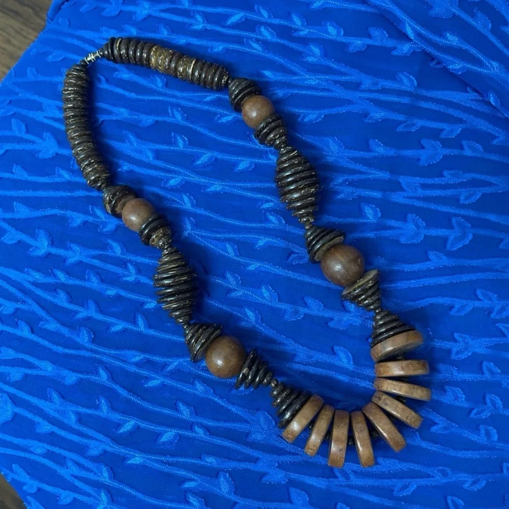 Necklace (Wood Beads/EUC) - Picture 1 of 3